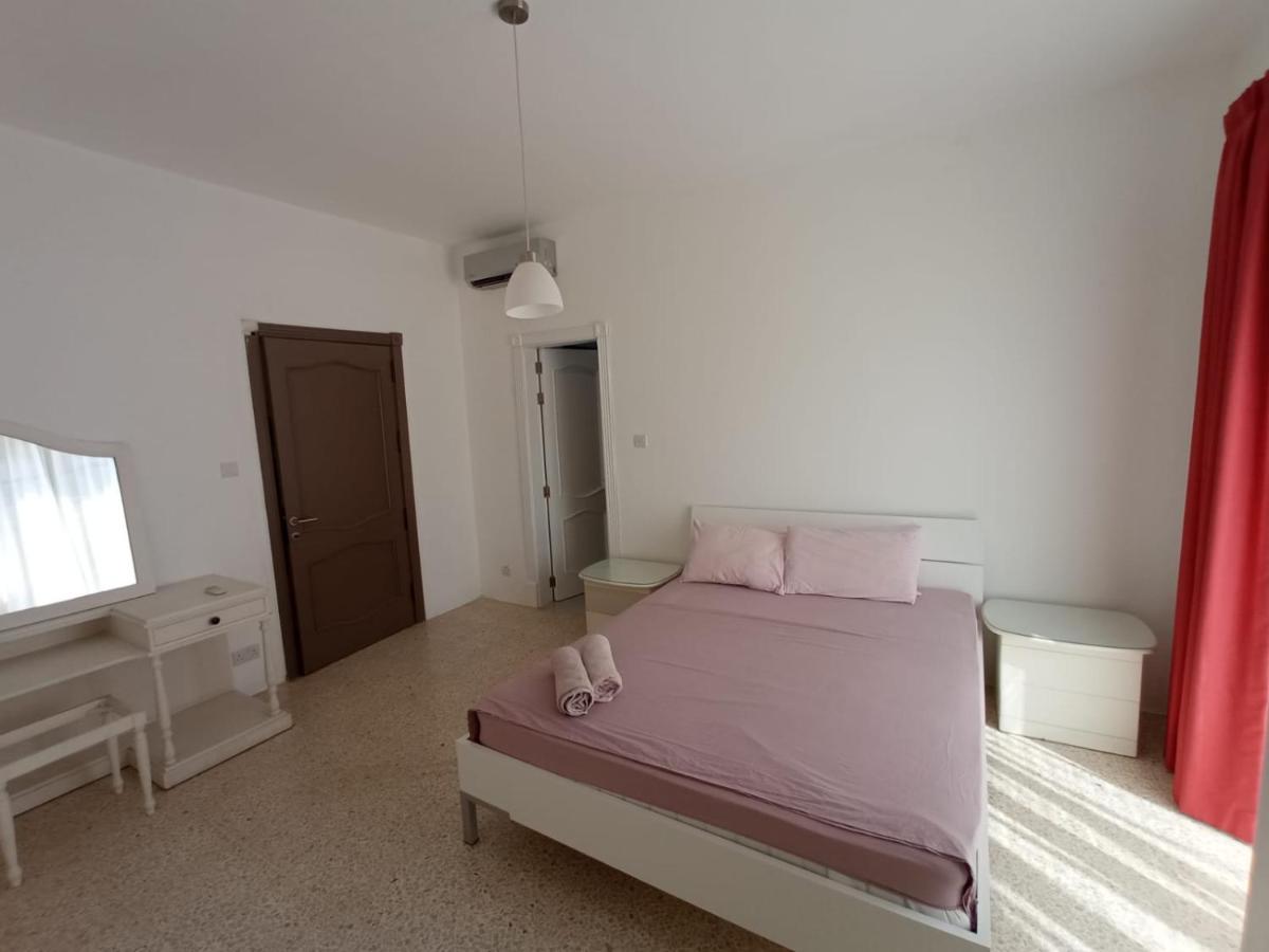 Modern Bedroom Gzira Ngoại thất bức ảnh